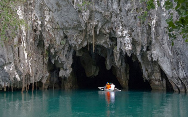 Vẻ đẹp kỳ vĩ của các hang động ở Philippines