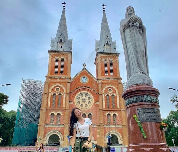 Kinh nghiệm du lịch Sài Gòn - Nhà thờ Đức Bà