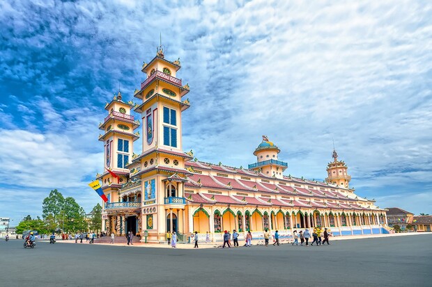Kinh nghiệm du lịch Tây Ninh - Tòa Thánh Cao Đài